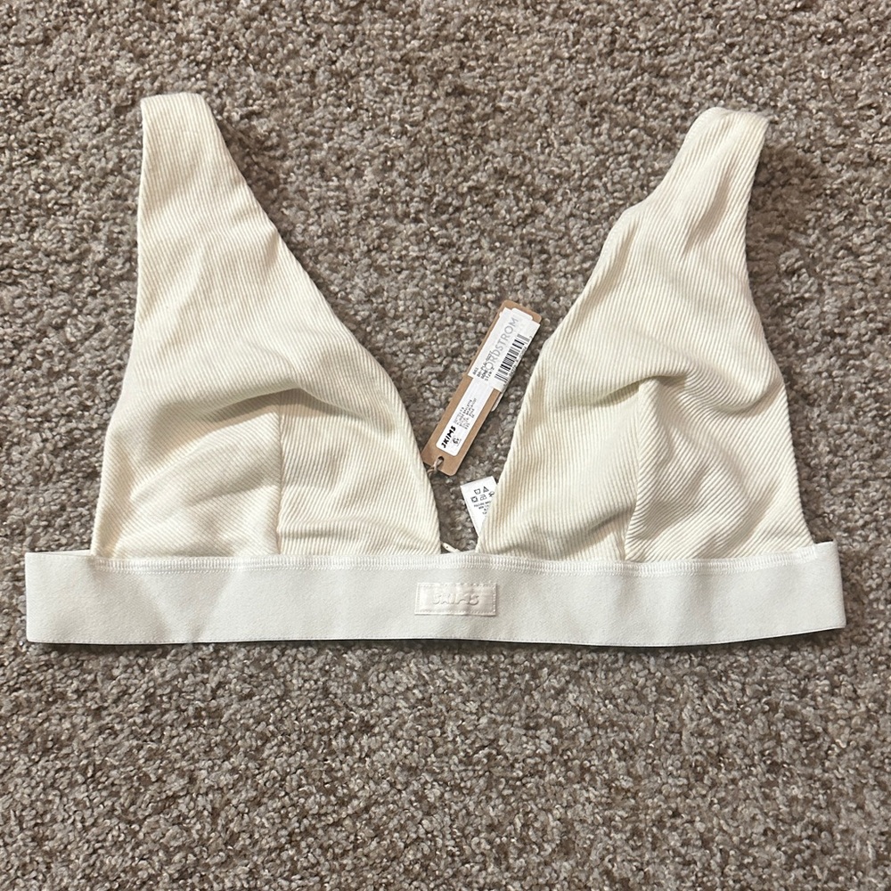 NWT SKIMS Cream Bralette